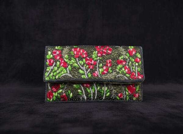 f Floral Beaded Evening Clutch